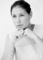 Maura Tierney longsleeve t-shirt #2736088