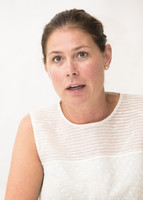 Maura Tierney longsleeve t-shirt #2736093