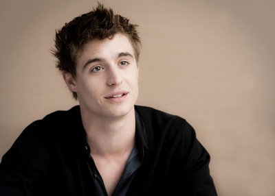 Max Irons Mouse Pad 2311015
