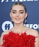 Meg Donnelly Longsleeve T-shirt #3865477