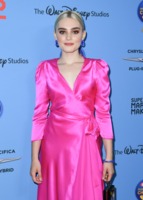 Meg Donnelly Longsleeve T-shirt #3893070