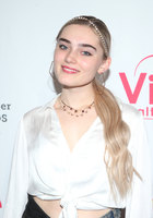 Meg Donnelly Longsleeve T-shirt #3915047