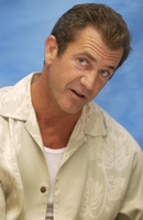 Mel Gibson Longsleeve T-shirt #2389355