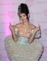 Melanie Martinez Sweatshirt #3890086
