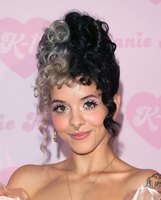 Melanie Martinez Sweatshirt #3890092