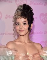 Melanie Martinez Sweatshirt #3890098