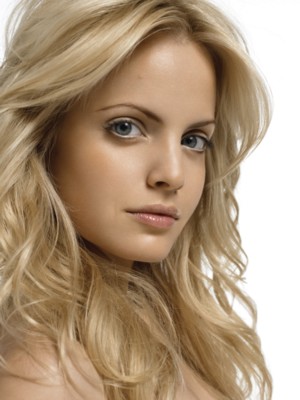 Mena Suvari posters