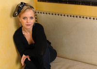 Mena Suvari longsleeve t-shirt #2033393