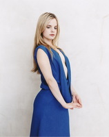 Mena Suvari Sweatshirt #2350031