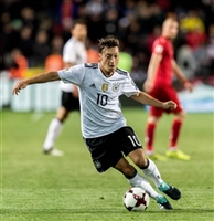 Mesut Oezil Tank Top #3349440