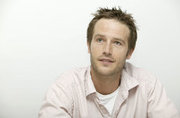 Michael Vartan t-shirt #2278089