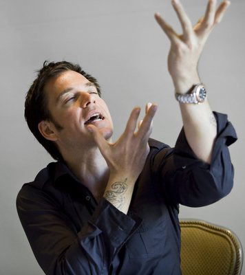 Michael Weatherly T-shirt