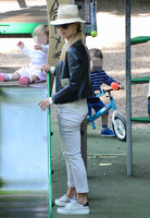 Michelle Hunziker mug #G1040324