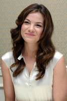 Michelle Monaghan Sweatshirt #2400104