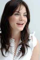 Michelle Monaghan Sweatshirt #2403040