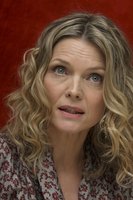 Michelle Pfeiffer t-shirt #2246628