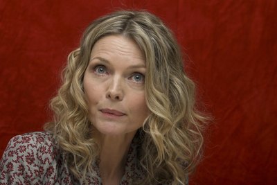Michelle Pfeiffer posters