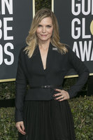 Michelle Pfeiffer longsleeve t-shirt #2973884