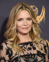 Michelle Pfeiffer t-shirt #3792413