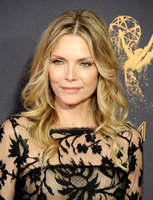 Michelle Pfeiffer t-shirt #3792422