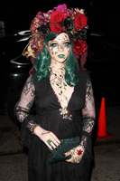 Michelle Trachtenberg Sweatshirt #2789791