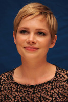 Michelle Williams longsleeve t-shirt #2224648