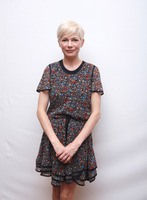 Michelle Williams longsleeve t-shirt #2736327