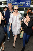 Michelle Williams longsleeve t-shirt #2791715