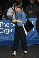 Michelle Williams Sweatshirt #2791736