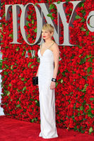 Michelle Williams Sweatshirt #2791784