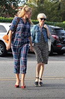 Michelle Williams longsleeve t-shirt #2792035