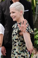 Michelle Williams longsleeve t-shirt #2792147