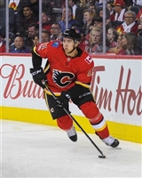 Mikael Backlund Sweatshirt #3579139