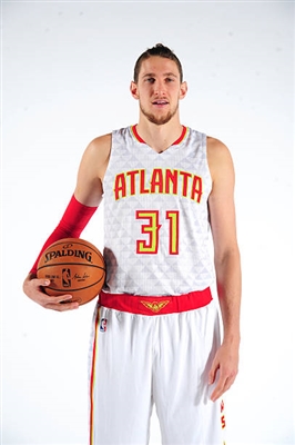 Mike Muscala Poster 3429376