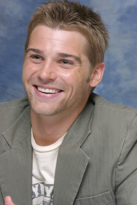 Mike Vogel stickers 2264046