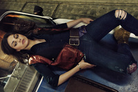 Mila Kunis Longsleeve T-shirt #2005390