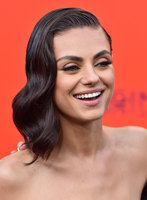 Mila Kunis Sweatshirt #3740335