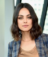 Mila Kunis Longsleeve T-shirt #3759484