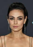 Mila Kunis Longsleeve T-shirt #3792058