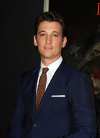 Miles Teller Longsleeve T-shirt #2838549
