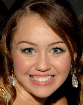 Miley Cyrus Poster 1496782