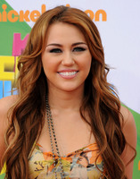 Miley Cyrus Longsleeve T-shirt #1978395