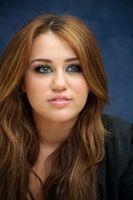 Miley Cyrus Longsleeve T-shirt #2246944