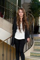 Miley Cyrus Sweatshirt #2247001
