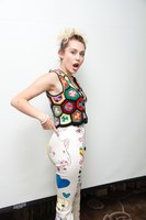 Miley Cyrus Longsleeve T-shirt #2736543