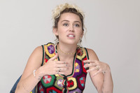 Miley Cyrus tote bag #G978653