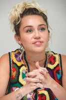 Miley Cyrus tote bag #G978675