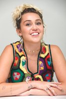 Miley Cyrus t-shirt #2736596