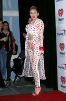 Miley Cyrus Longsleeve T-shirt #2800098