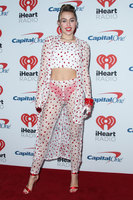 Miley Cyrus t-shirt #2800105